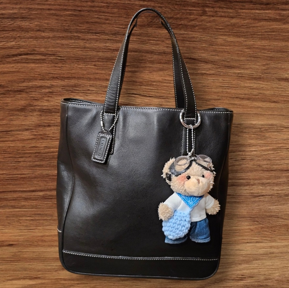 Coach Vintage Hampton Black Leather Tote with Plush Charm - Picture 5 of 5